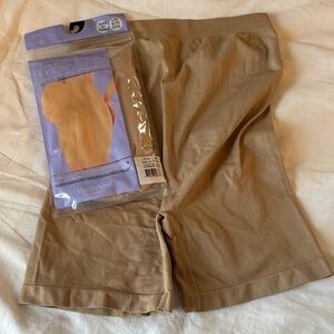 Maternity Tan Under Shorts - Size L/XL